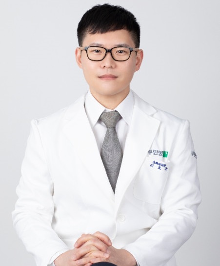 이호준 원장님 - 사진 준비중